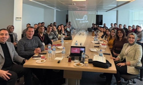 SAVAŞ, ZİRAAT BANKASINDA KADROYA GEÇEN PERSONELE SENDİKAMIZI ANLATTI